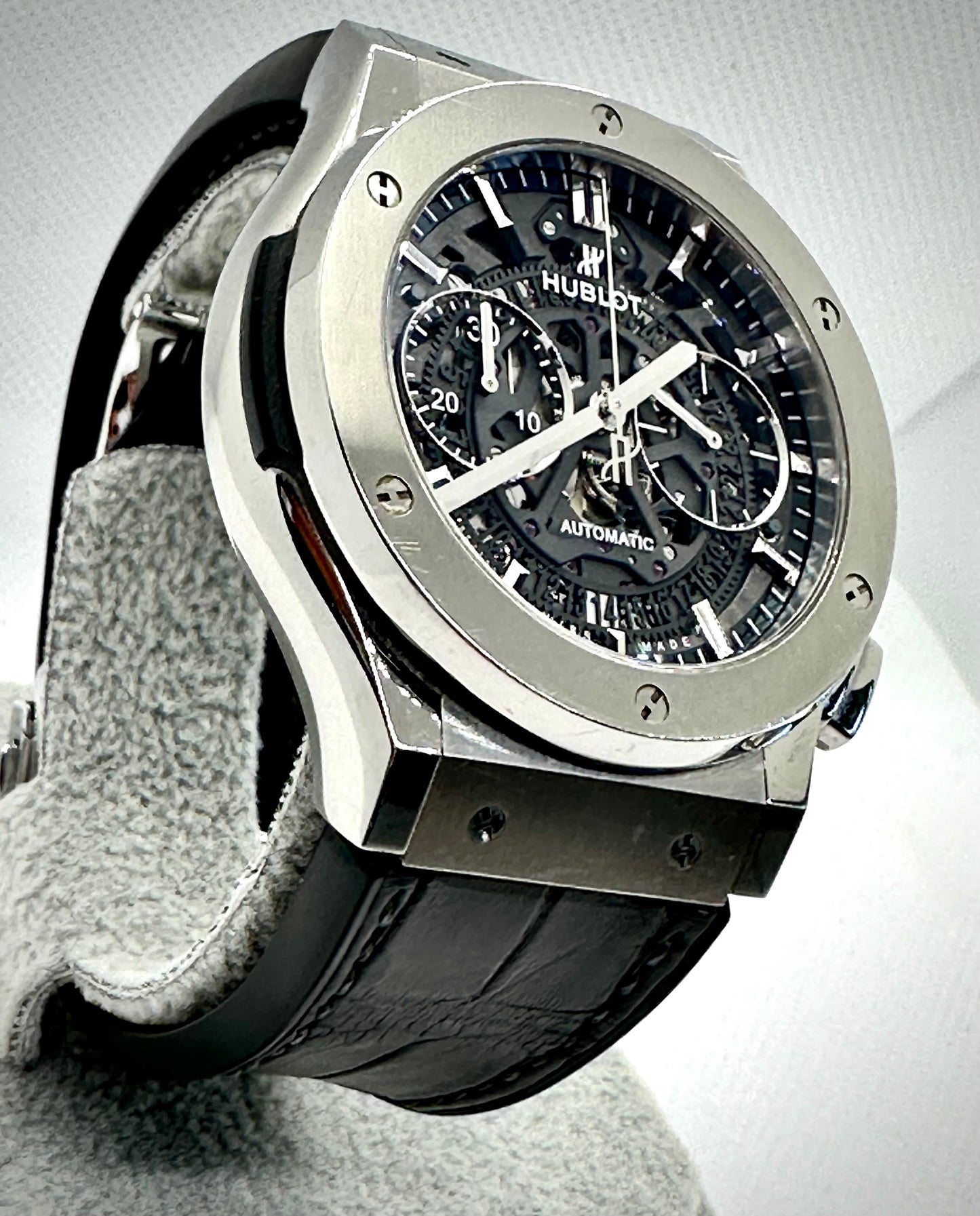 Hublot Classic Fusion Aerofusion Chronograph Titanium 45mm Full Set