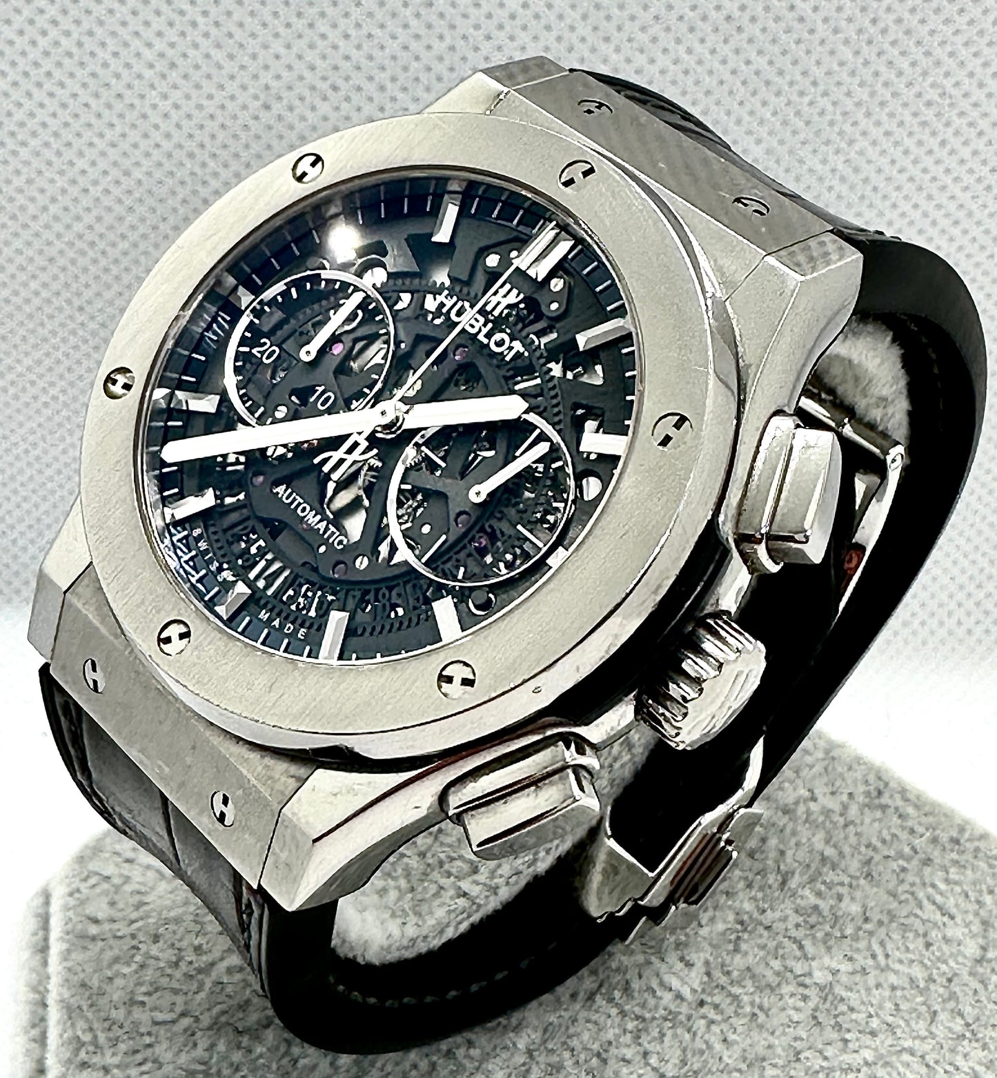 Hublot Classic Fusion Aerofusion Chronograph Titanium 45mm Full Set