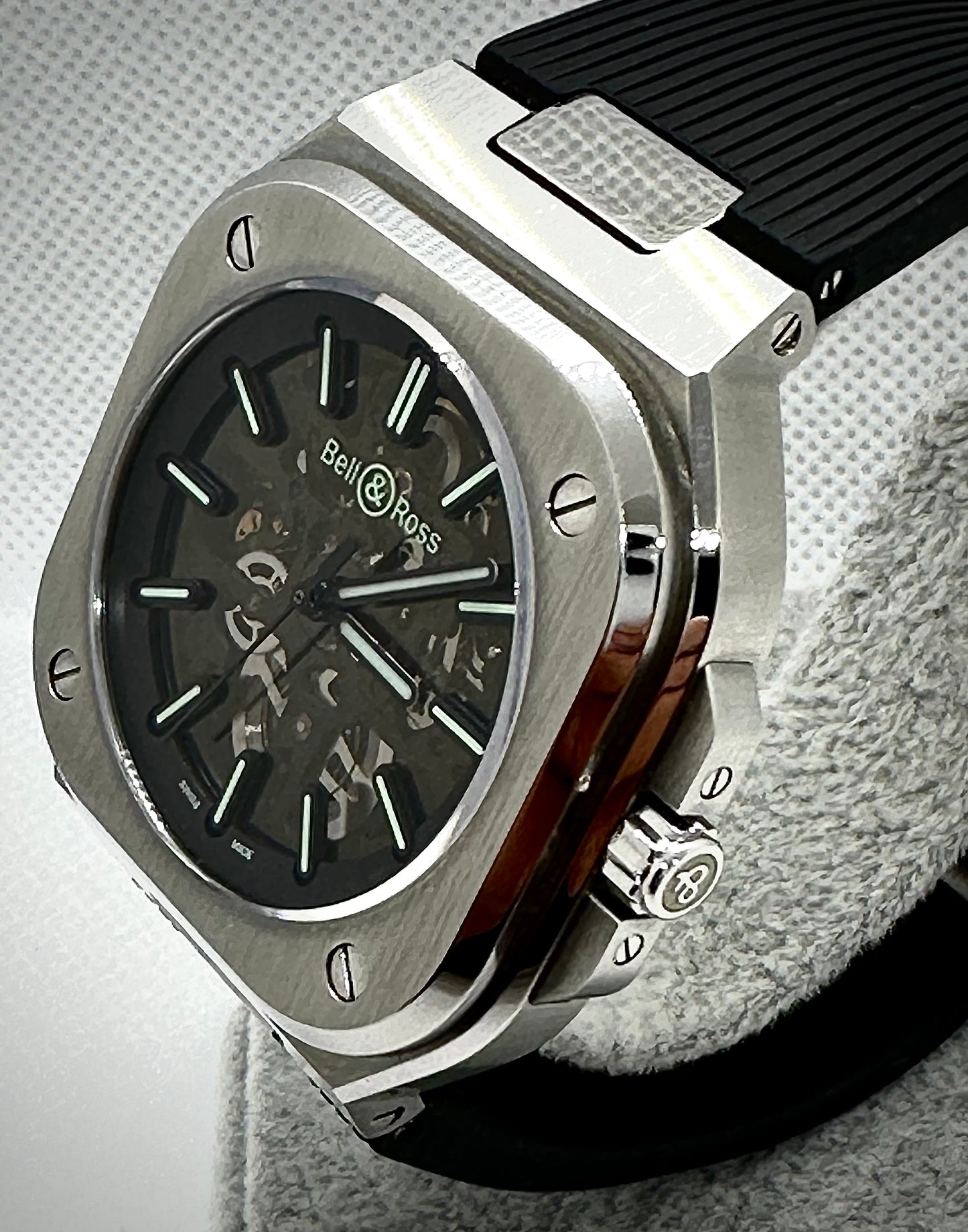 Bell & Ross BR 05 SKELETON NIGHTLUM 40mm Mens Watch Full Set